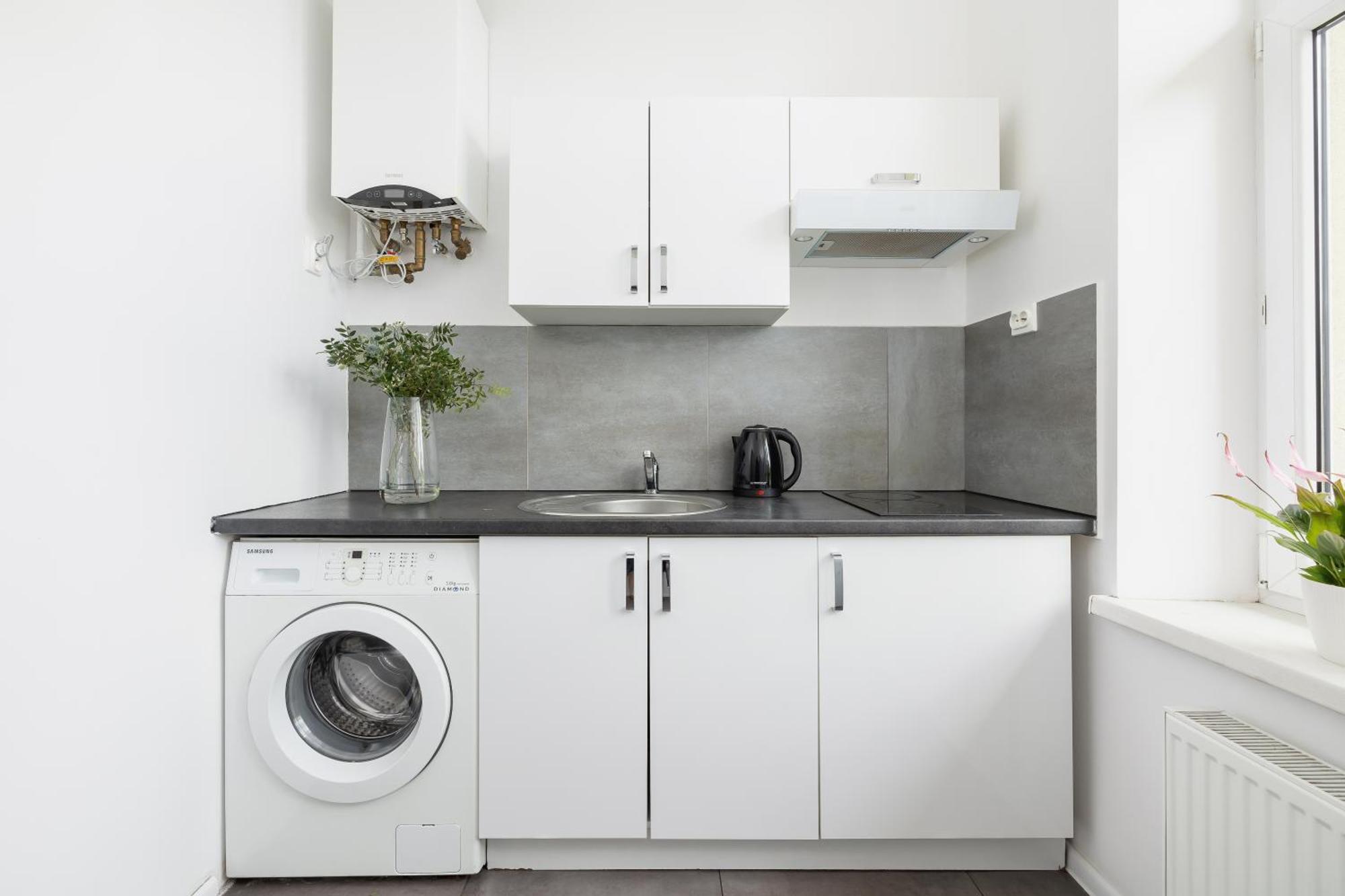 1-Bedroom Apartment With Balcony - Dluga 65 Krasków Εξωτερικό φωτογραφία